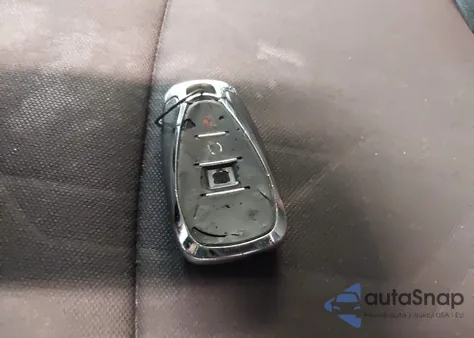 2021 Chevrolet Trax Awd Lt z USA, uszkodzony, nr VIN KL7CJPSB8MB328145